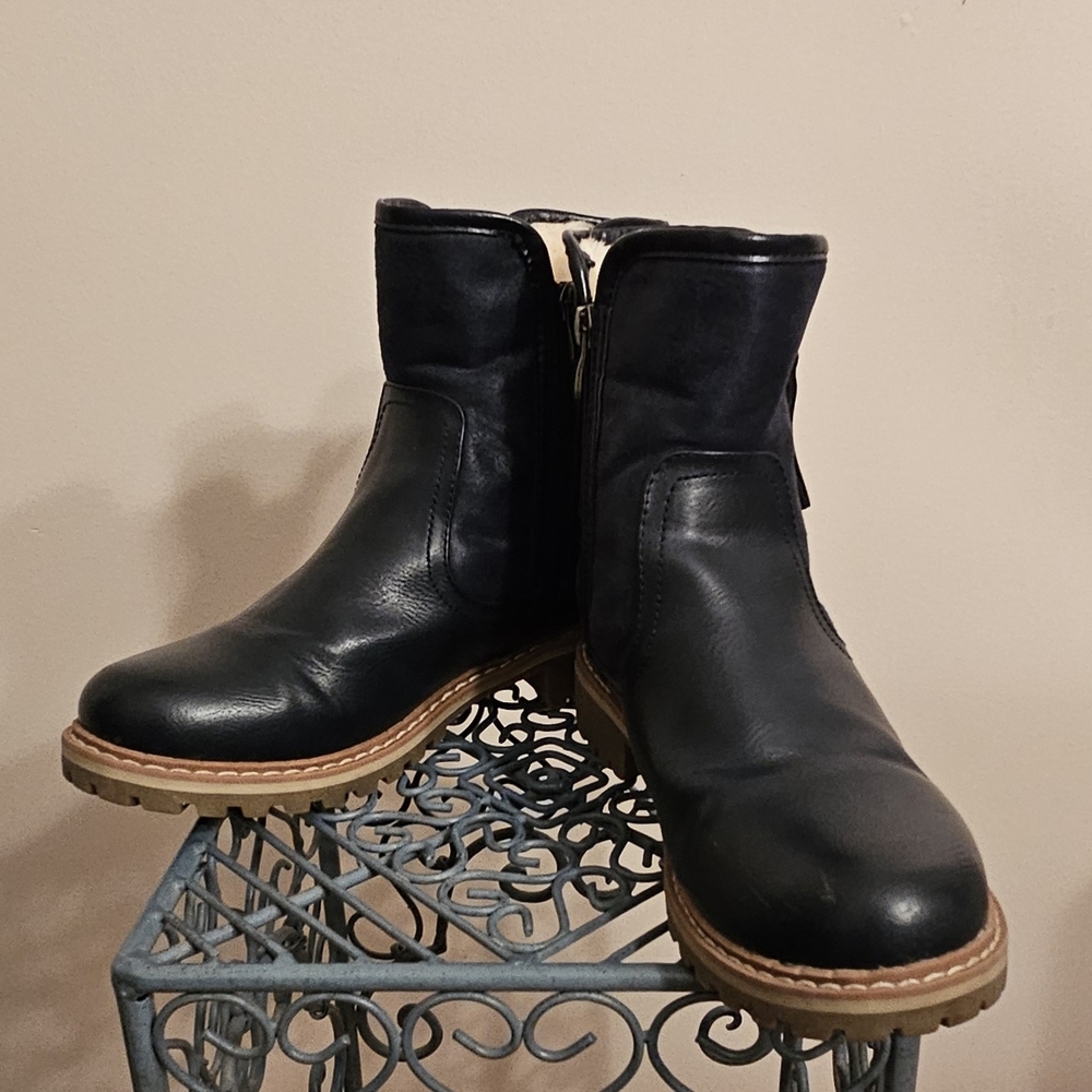 Women's Navy Blue Winter Boots, Size 36 (6)